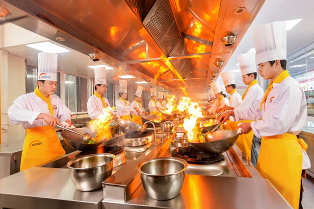 邯郸新东方烹饪学校：探秘中餐专业的独特上课流程与无限魅力